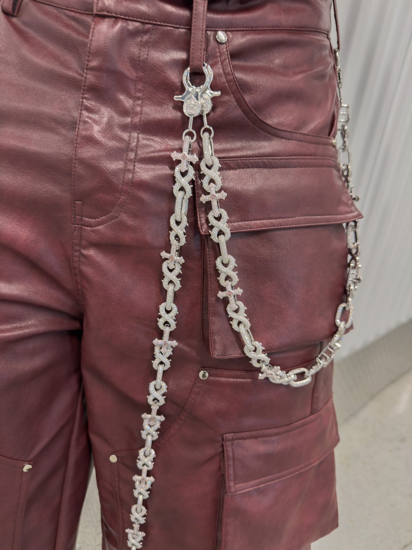 FLAIRMADE PINK CROSS DIAMOND WALLET CHAIN - Pluto 5ive LLC jewelry