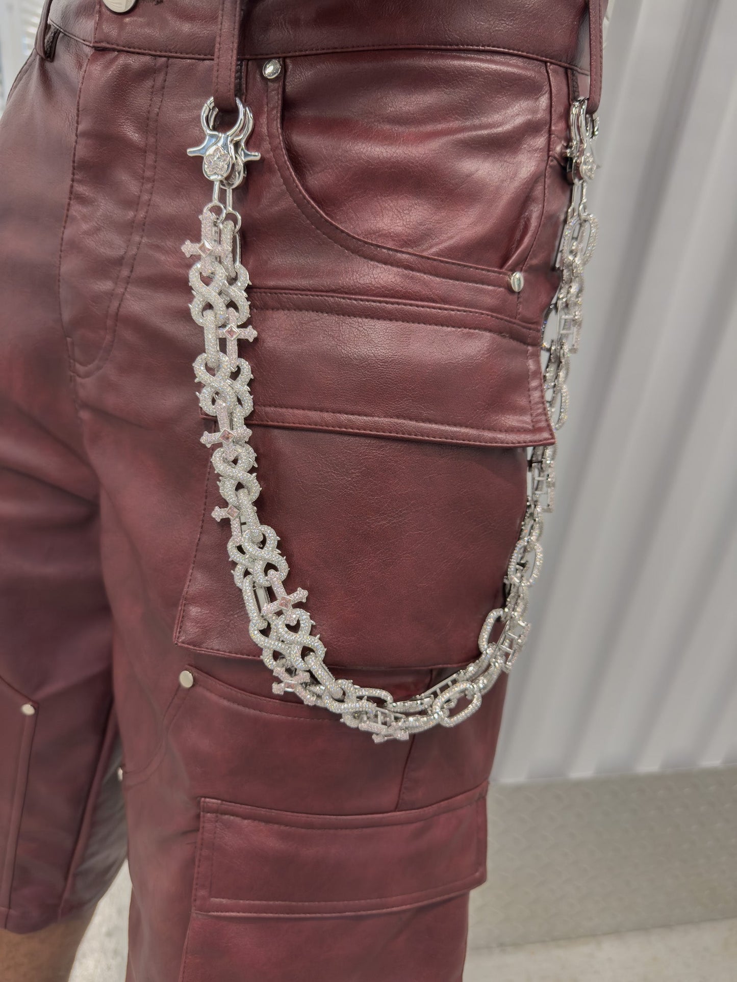 FLAIRMADE PINK CROSS DIAMOND WALLET CHAIN - Pluto 5ive LLC jewelry