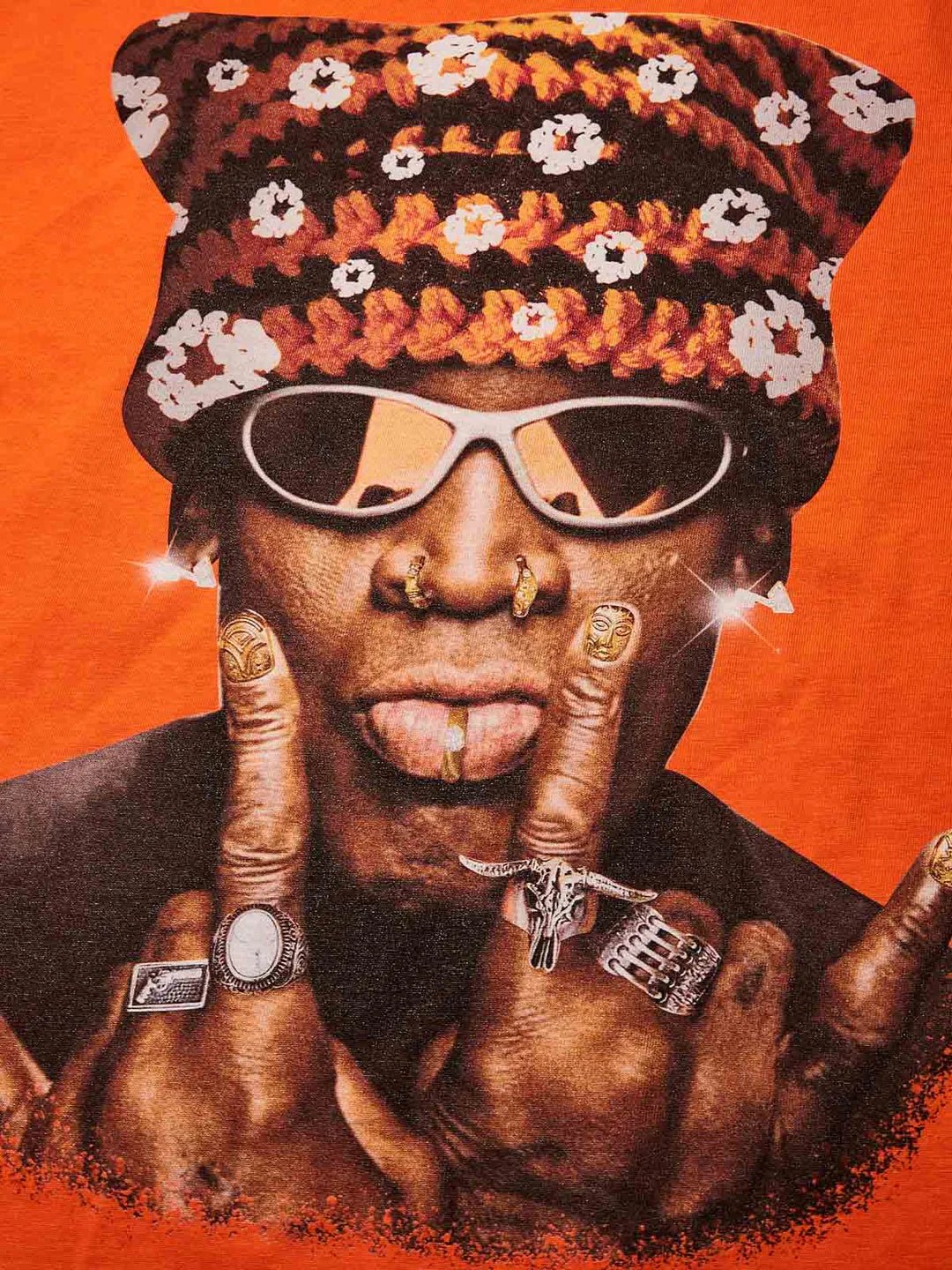 NOISSEY Star Player Cat Hat Cropped Tee - Pluto 5ive LLC T-Shirt