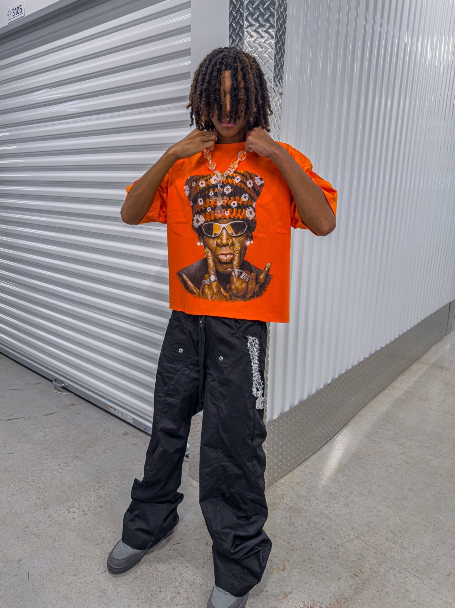 NOISSEY Star Player Cat Hat Cropped Tee - Pluto 5ive LLC T-Shirt