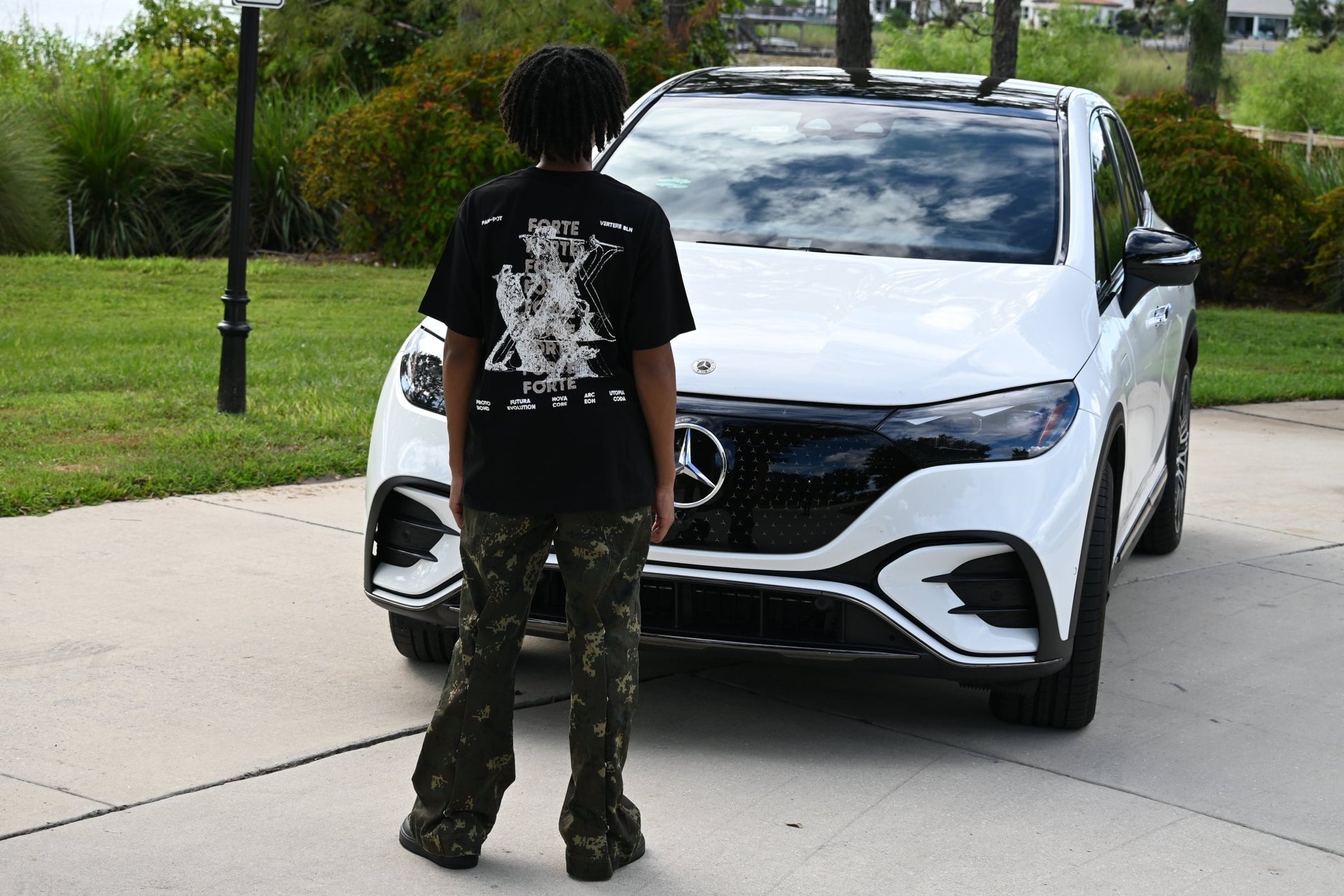 Vertere Berlin Pan - Pot Forte Tee - Pluto 5ive LLC T-Shirt