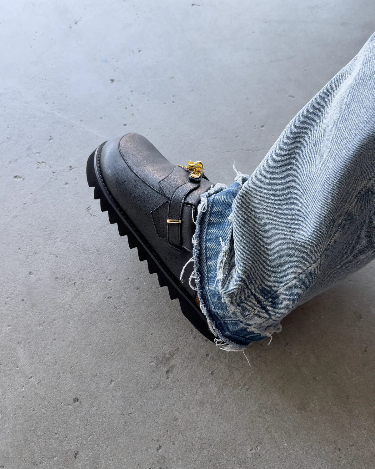 Bravest Studios Bag Clogs Black - Pluto 5ive LLC shoes